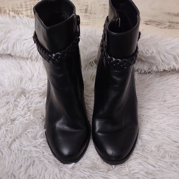 American Eagle Outfitters Black Ankle Boots - Picture 3 of 9